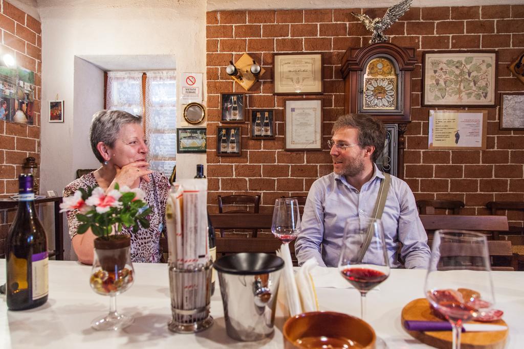 Cascina Arcangelo Raffaele Verduno Eksteriør billede