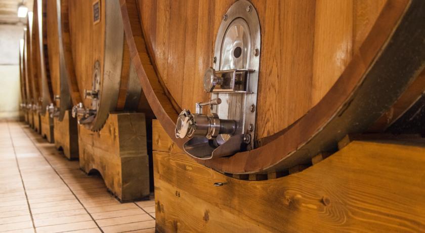 Cascina Arcangelo Raffaele Verduno Eksteriør billede