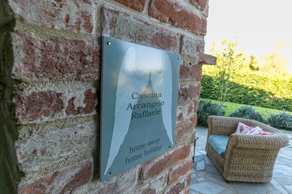 Cascina Arcangelo Raffaele Verduno Eksteriør billede